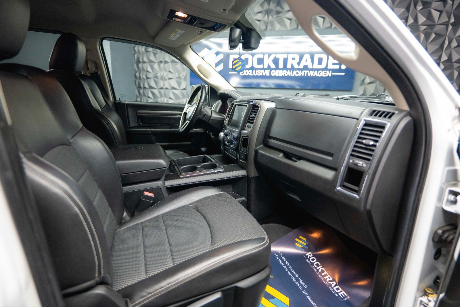 Fahrzeugabbildung Dodge RAM 5.7 V8 HEMI 4x4 Offroad Sport LONGBED *LPG*