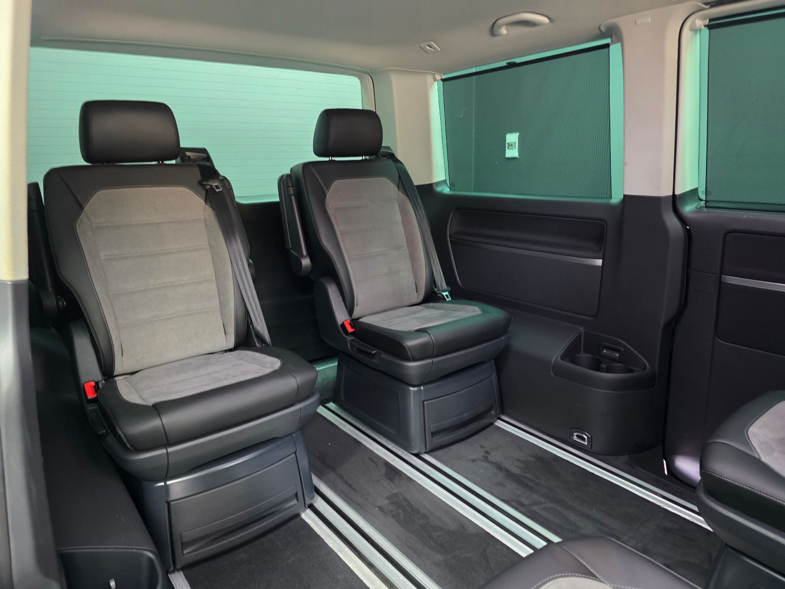 Volkswagen T6.1 MULTIVAN 4MOTION, 6 SITZER, ACC, LED, R-KAM foto 12