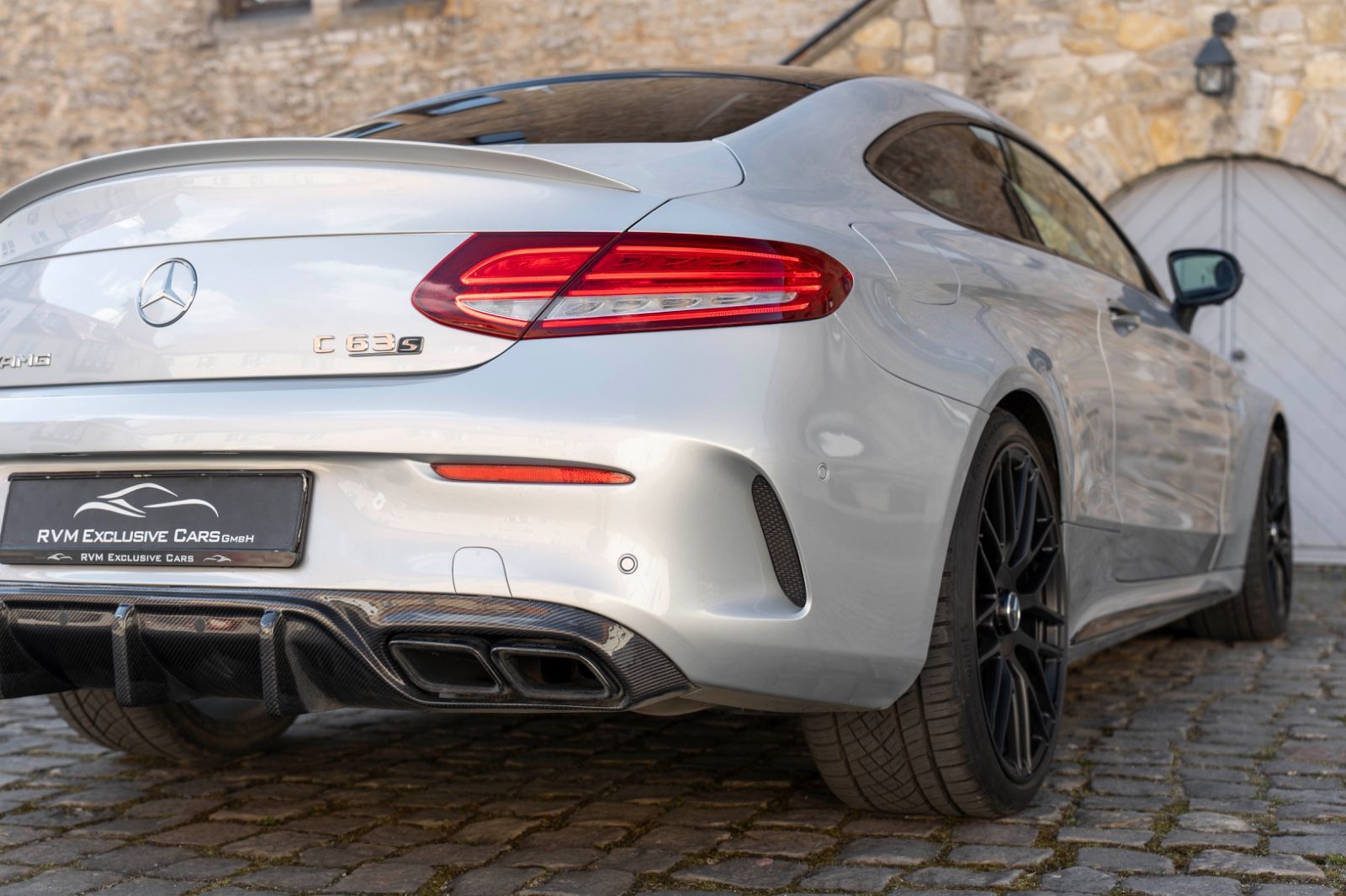 Fahrzeugabbildung Mercedes-Benz C 63 S AMG Coupe BURMESTER LED PANO 360° SHZ/K