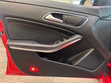 MYAUTOCENTER – Gebraucht- und Jahreswagen mit Werkstattservice in Pfaffenhofen Mercedes-Benz CLA 200 Shooting Brake AMG*Klima*AHK*Navi*PDC*BT