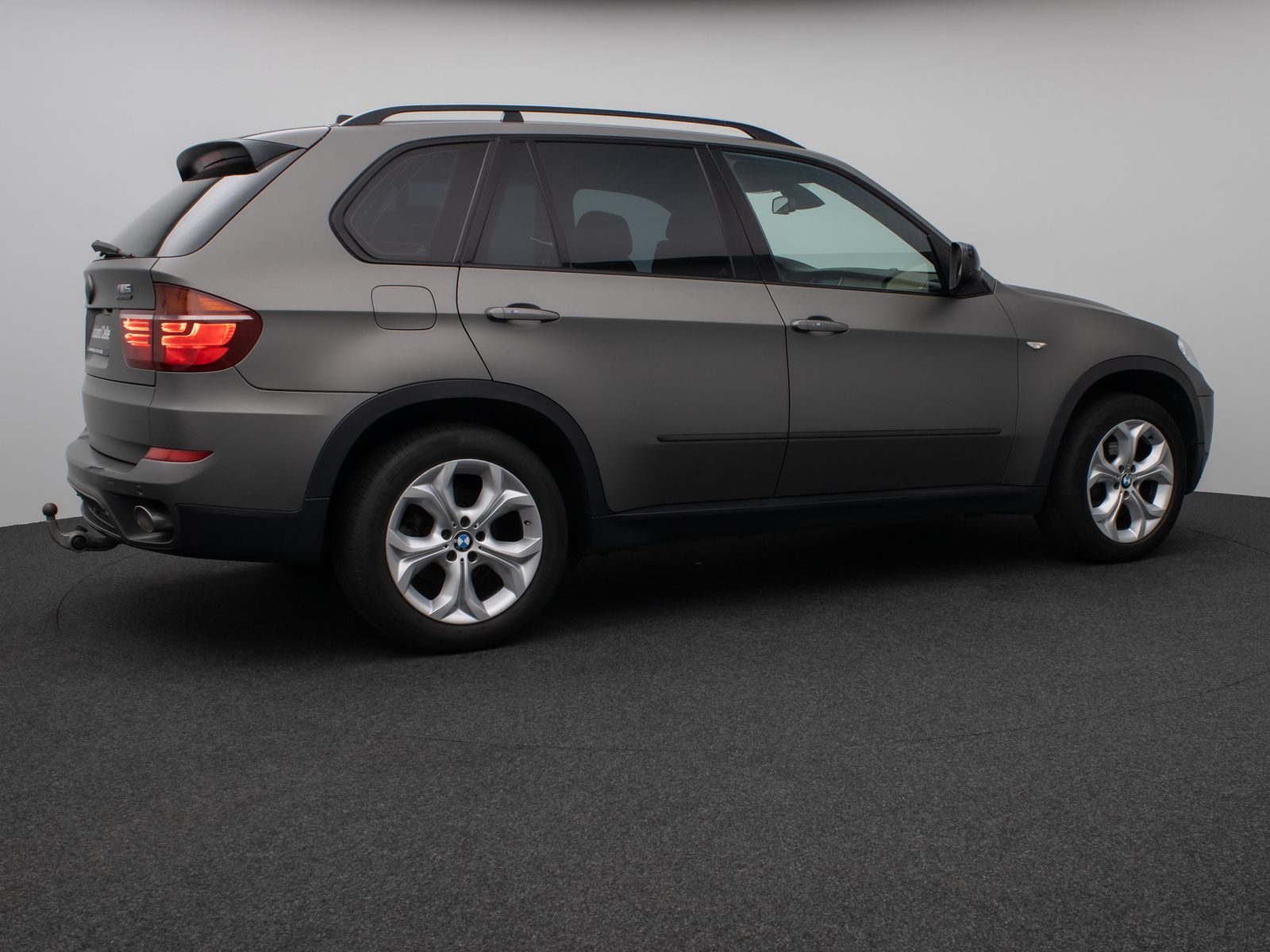 Fahrzeugabbildung BMW X5 xD40d  Sport Panorama Kamera HUD HiFi SoftCL