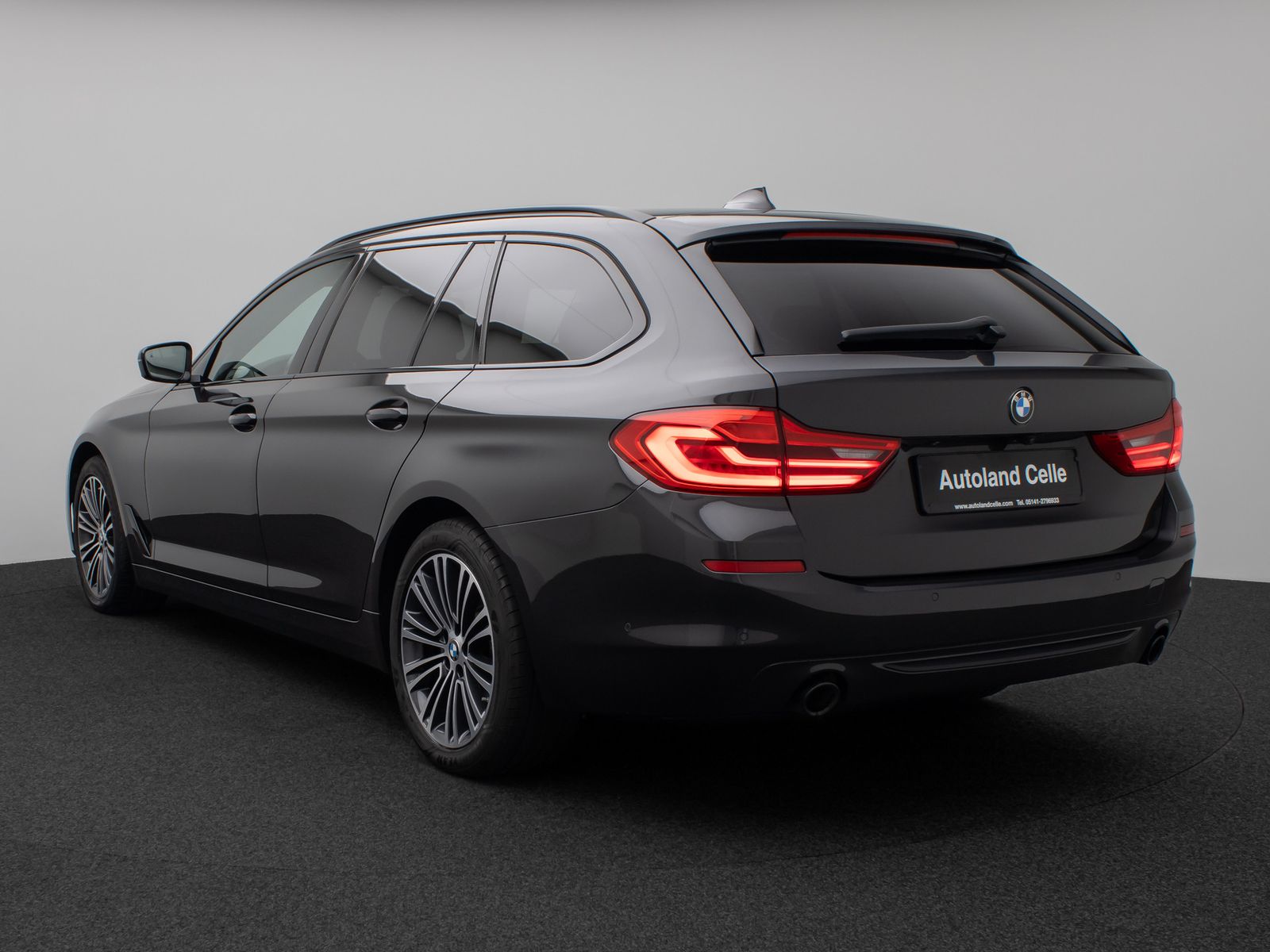 Fahrzeugabbildung BMW 530d xD SportLine 360°HUD DAB H/K 4xKlima Komfor