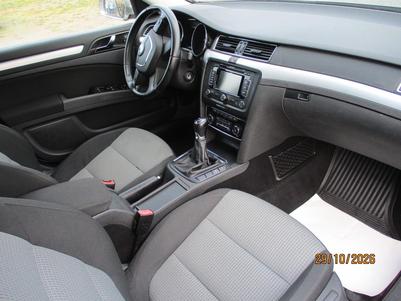 Skoda Superb 2013 — photo 7