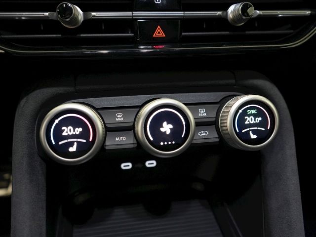 Kodiaq SPORTLINE TDI DSG+AHK+NAVI+RÜCKFAHRKAMERA