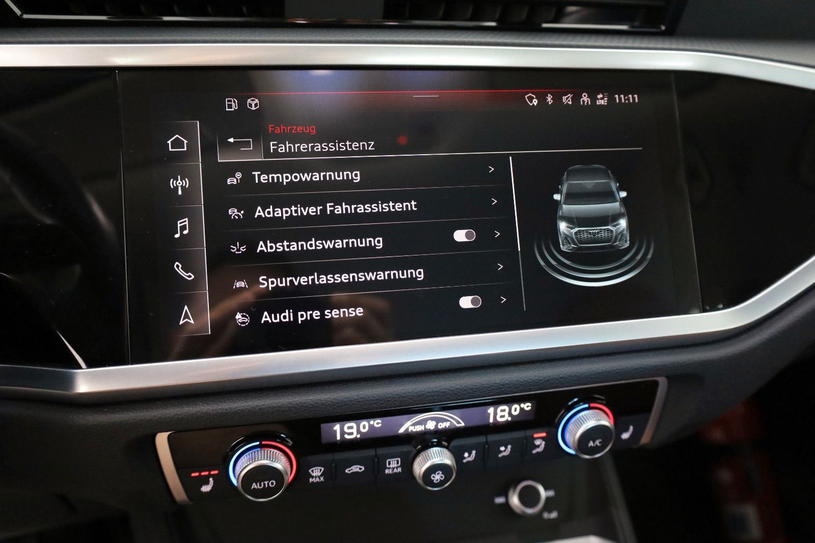 Fahrzeugabbildung Audi Q3 45TFSIe Sportback,Leder,Navi,LED,SH,Kamer,ACC