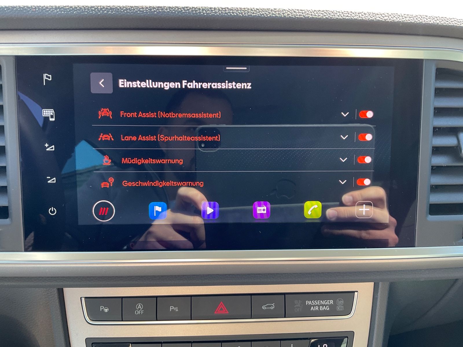 Fahrzeugabbildung SEAT Ateca 1.5 TSI Xperience DSG,LED,Kamera,Navi,GJR