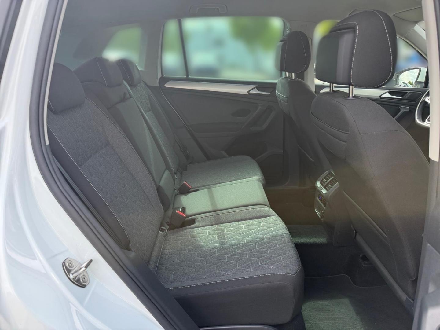 Volkswagen Tiguan Move 2.0 TDI AHK-klappbar Navi ACC CarPla, миниатюра 21