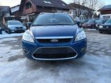 Ford Focus Turnier Ghia - Ford Focus: Turnier Ghia