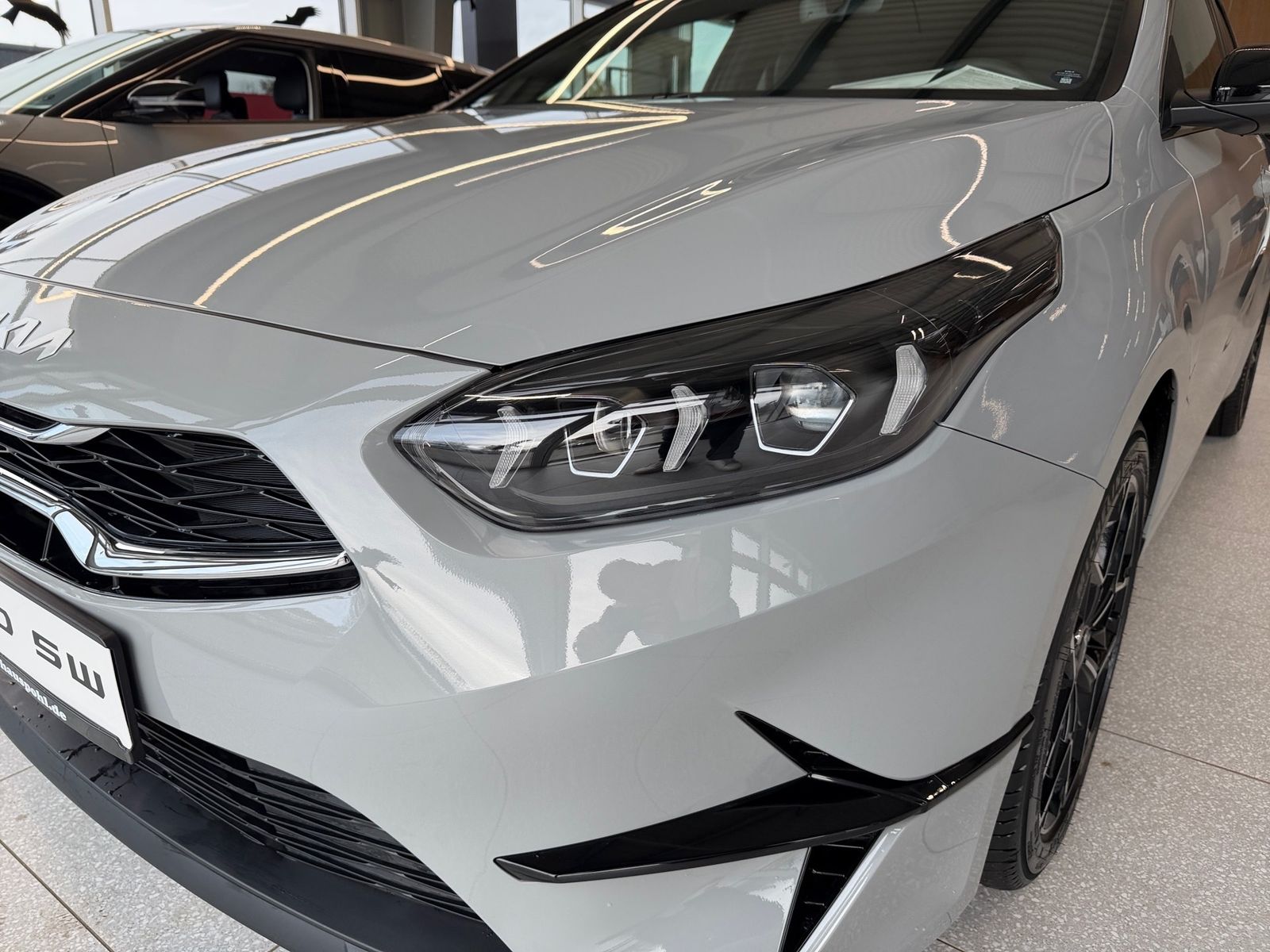 Fahrzeugabbildung Kia CEED_SW 1.0T 48V DCT 100 NIGHTLINE