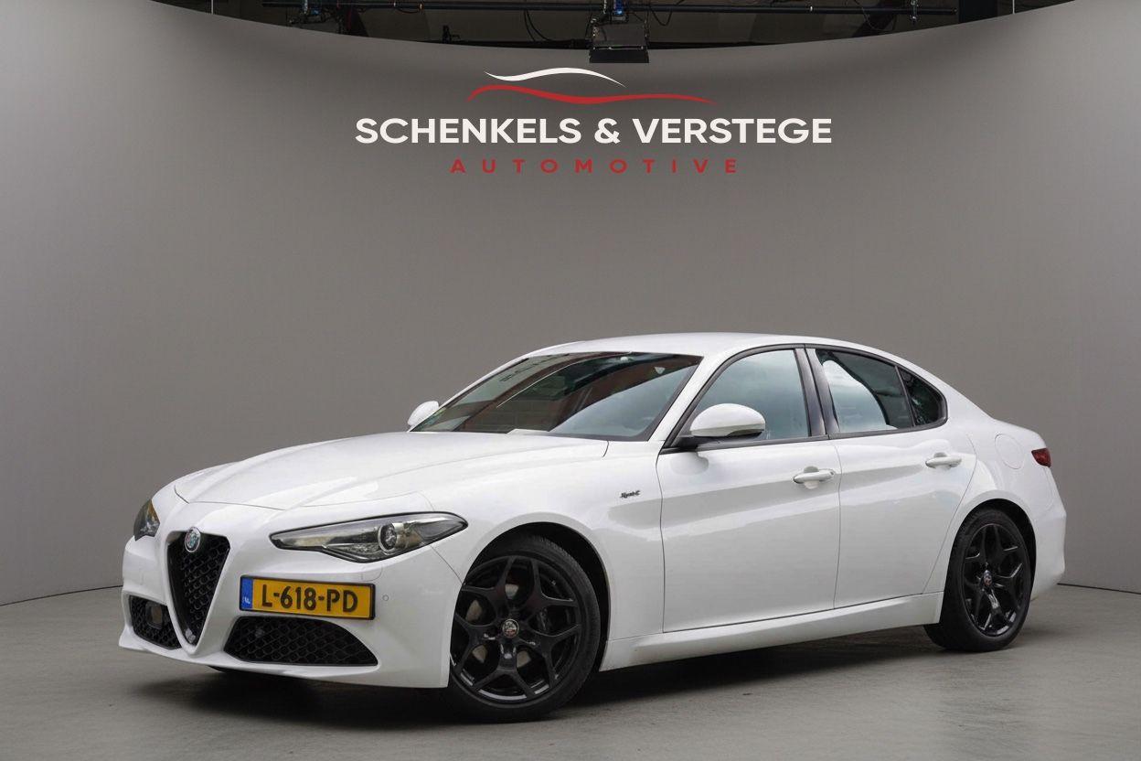 Alfa Romeo Giulia 2.2 Sprint / BTW / Trekhaak / 18'Inch / A