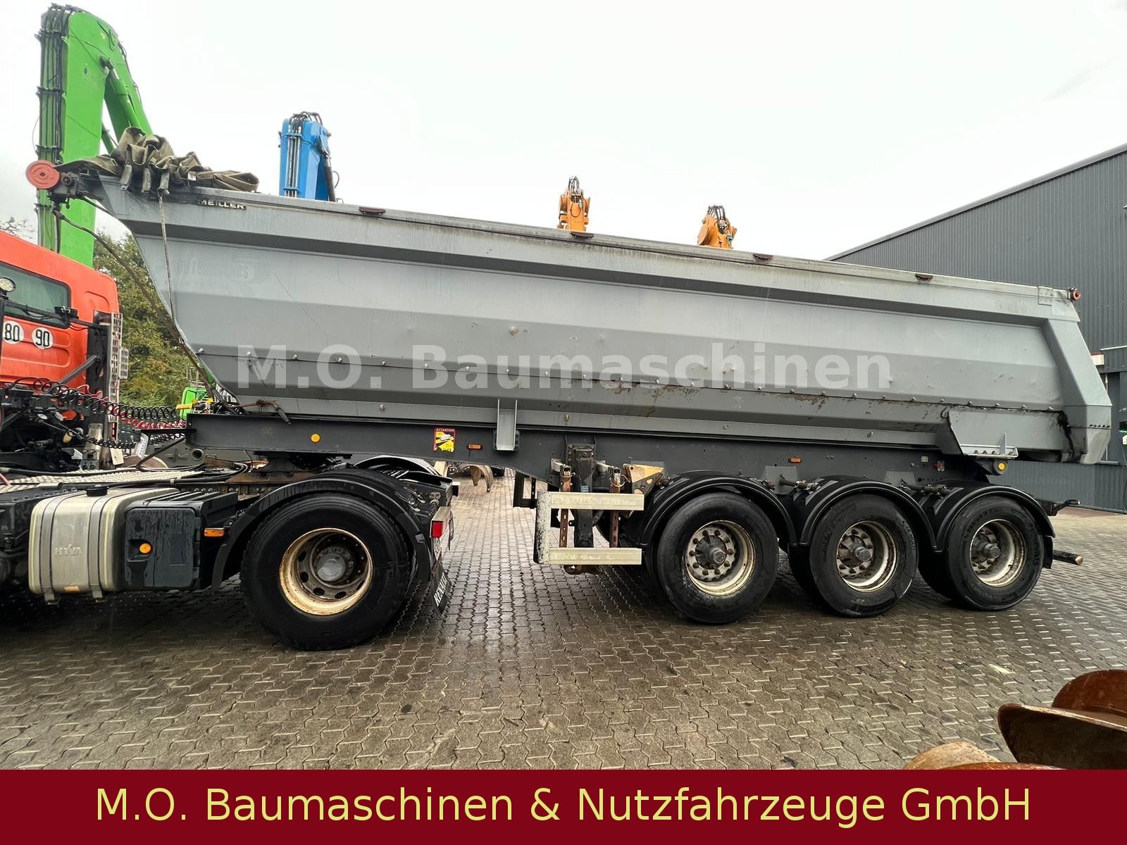 Fahrzeugabbildung Meiller 3 Achser / Luft / Plane T 39 T /