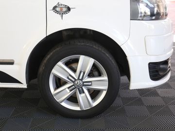 Volkswagen T5 Multivan 2.0TDI 103KW DSG NAVI STANDHZG SIDE