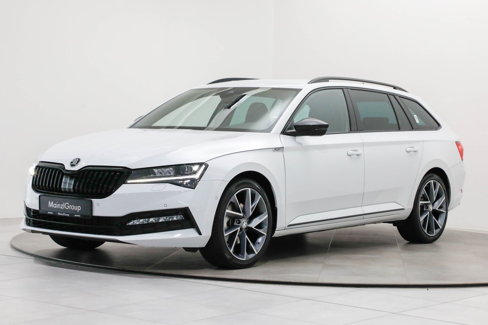 Skoda Superb Combi 2.0 TSI DSG Sportline AHK Kamera foto 2