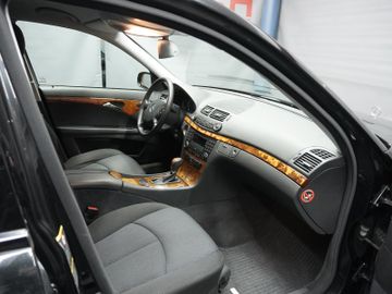 Mercedes E 350 - 9
