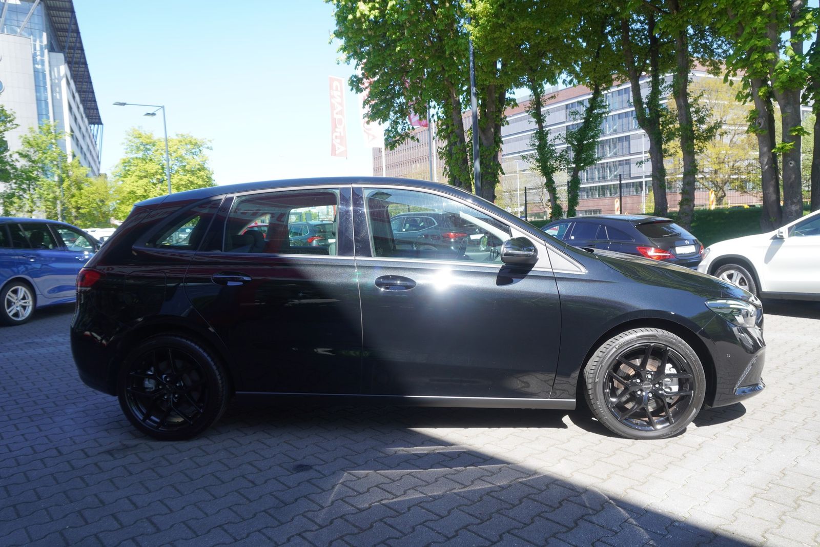 Mercedes-Benz B250 e Style AUTOMATIK LED NAVI SPUR TOTW T-LEDE foto 5