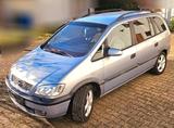 Opel Zafira 1.6 16V Comfort Comfort - Opel Zafira Comfort mit Benzin-Antrieb