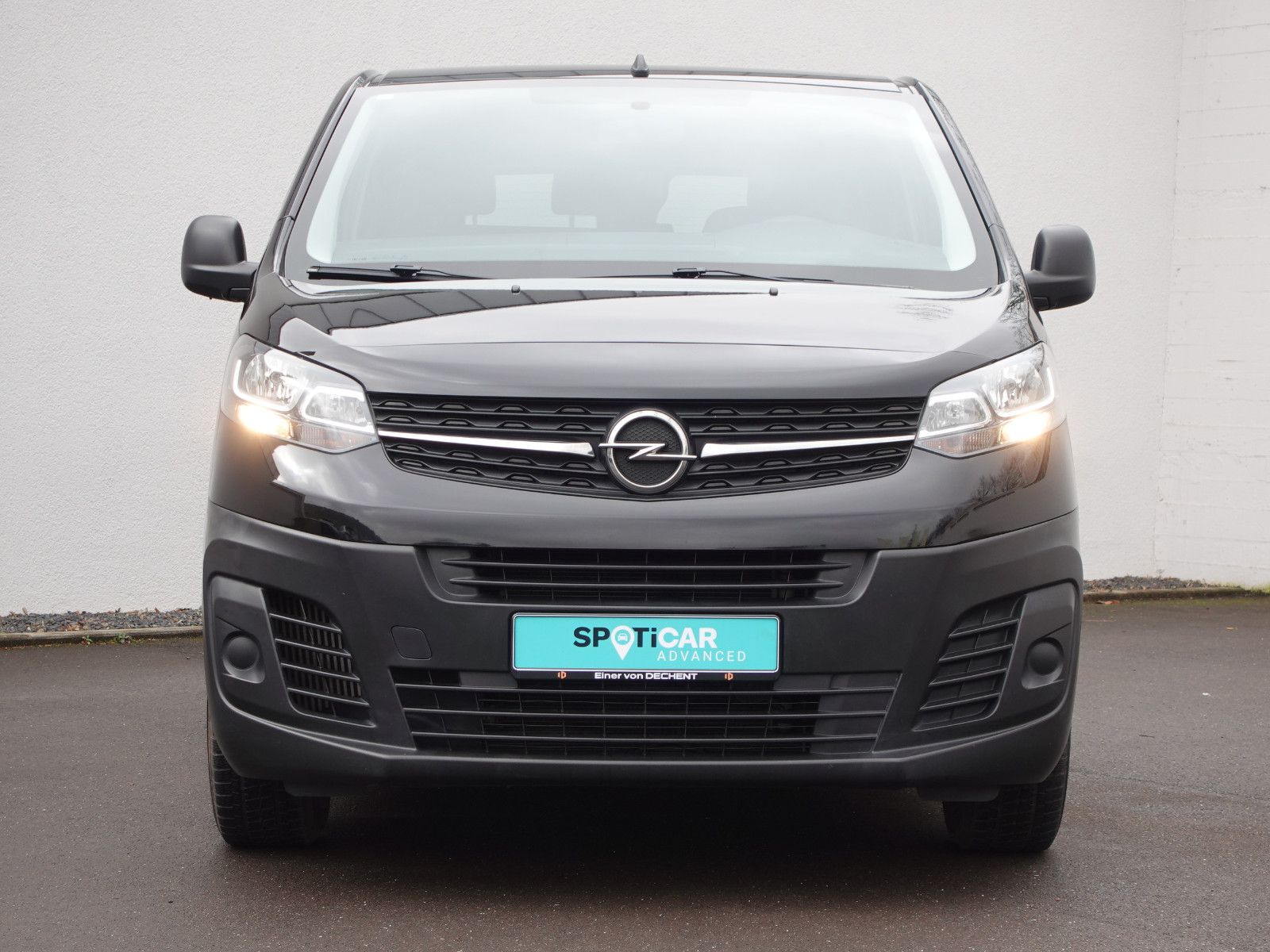 Fahrzeugabbildung Opel Vivaro Kombi 1.5Diesel L2 - PDC,Heckflügeltüren