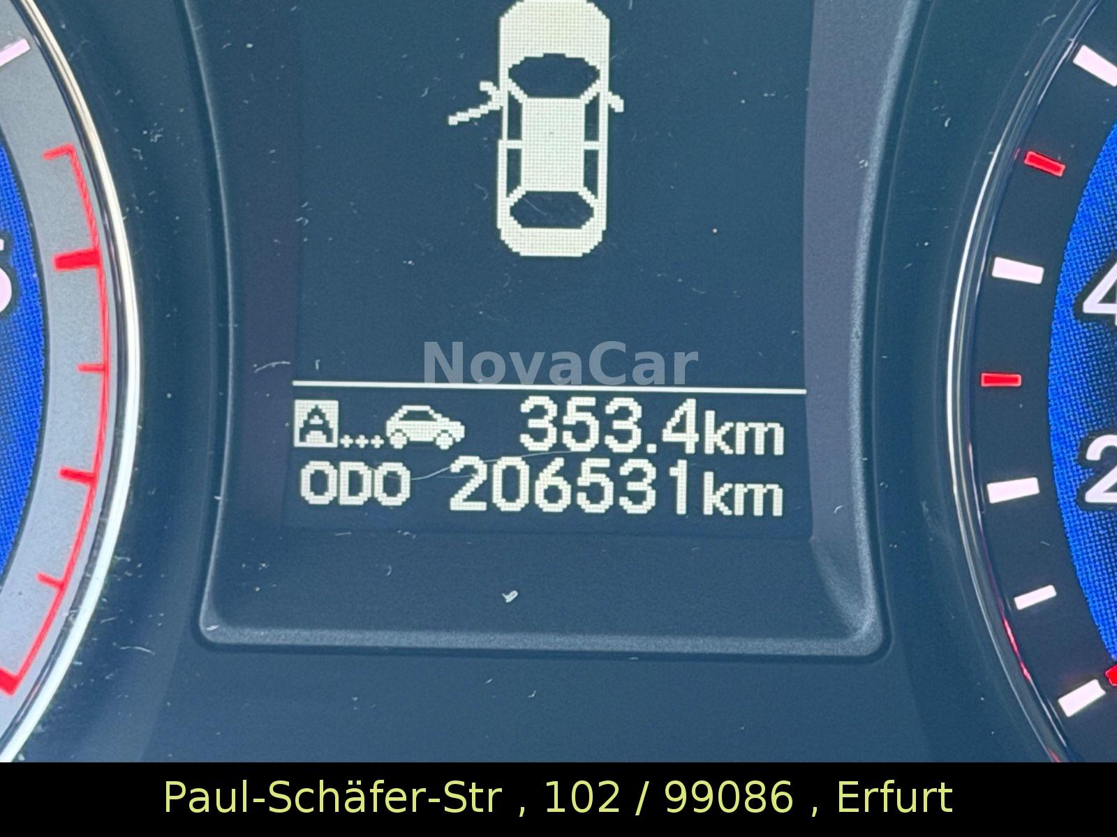 Hyundai i40 2015 — photo 16