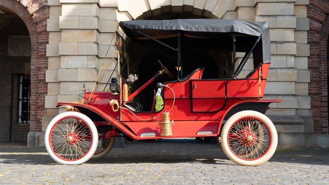 Fahrzeugabbildung Ford Model T Touring/Zustand 1/Zeitkapsel