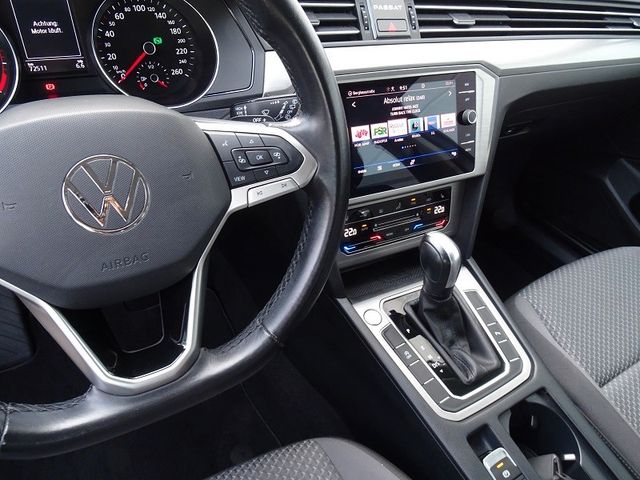 Passat Variant 1.5 TSI DSG Conceptline/ Business