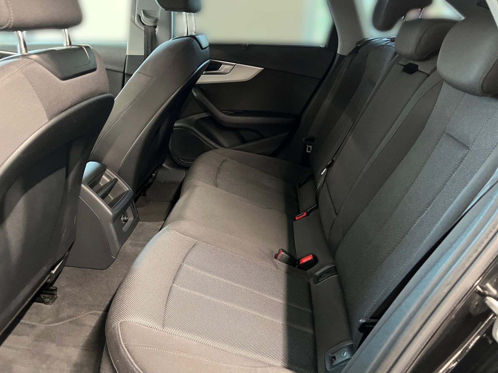 Audi A4 - Bild 11