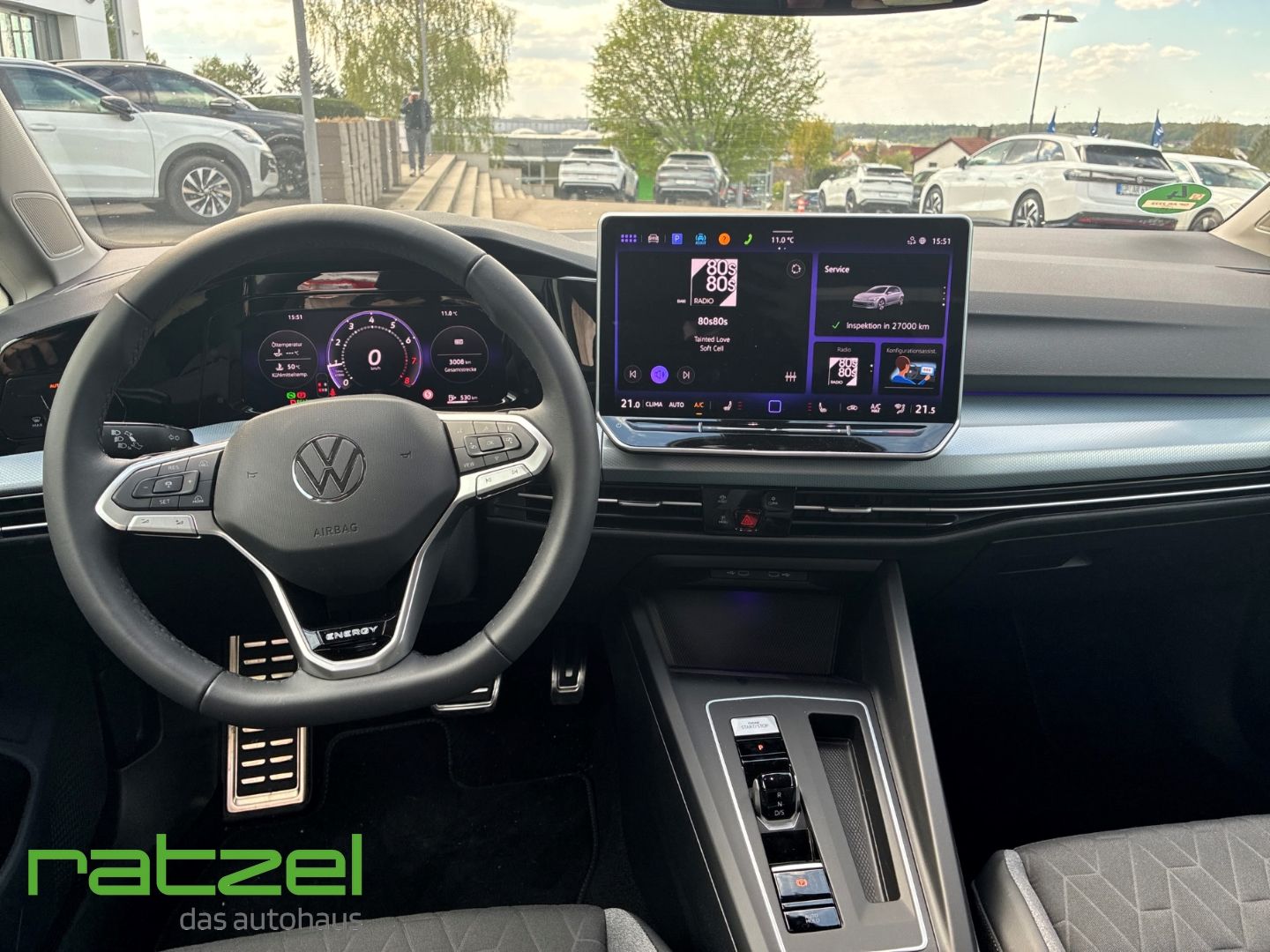 Fahrzeugabbildung Volkswagen Golf ENERGY 1.5 eTSI DSG AHK+Allwetter+PDC+SHZ