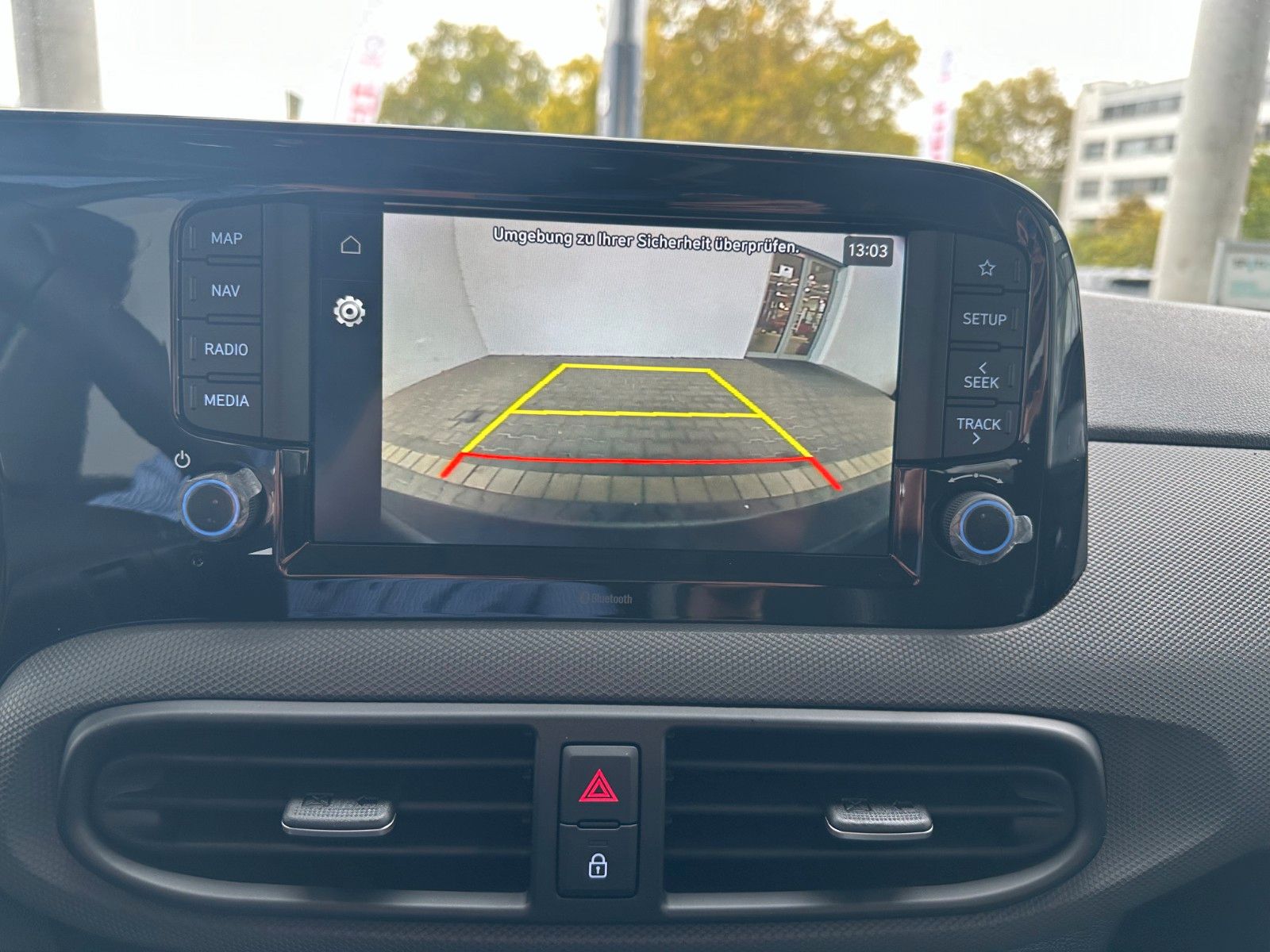 Fahrzeugabbildung Hyundai i10 Select 1.0l Navi/Klima/Kamera!