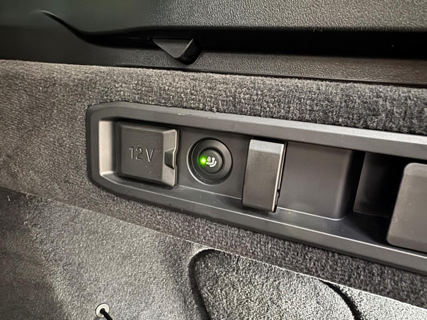 BMW 520 i MSPORT HEADUP+ANHÄNG.KUPPL.+STANDHZ.+PANO+