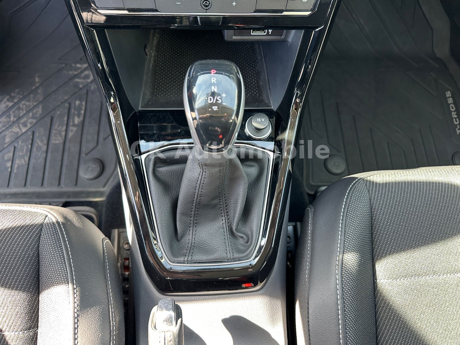 Fahrzeugabbildung Volkswagen T-Cross Style 1.0 TSi DSG/Navi/LED/ACC/Kamera