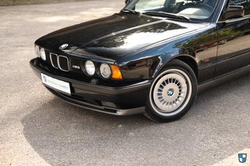صورة مصغرة 42 لـ 1990 BMW M5