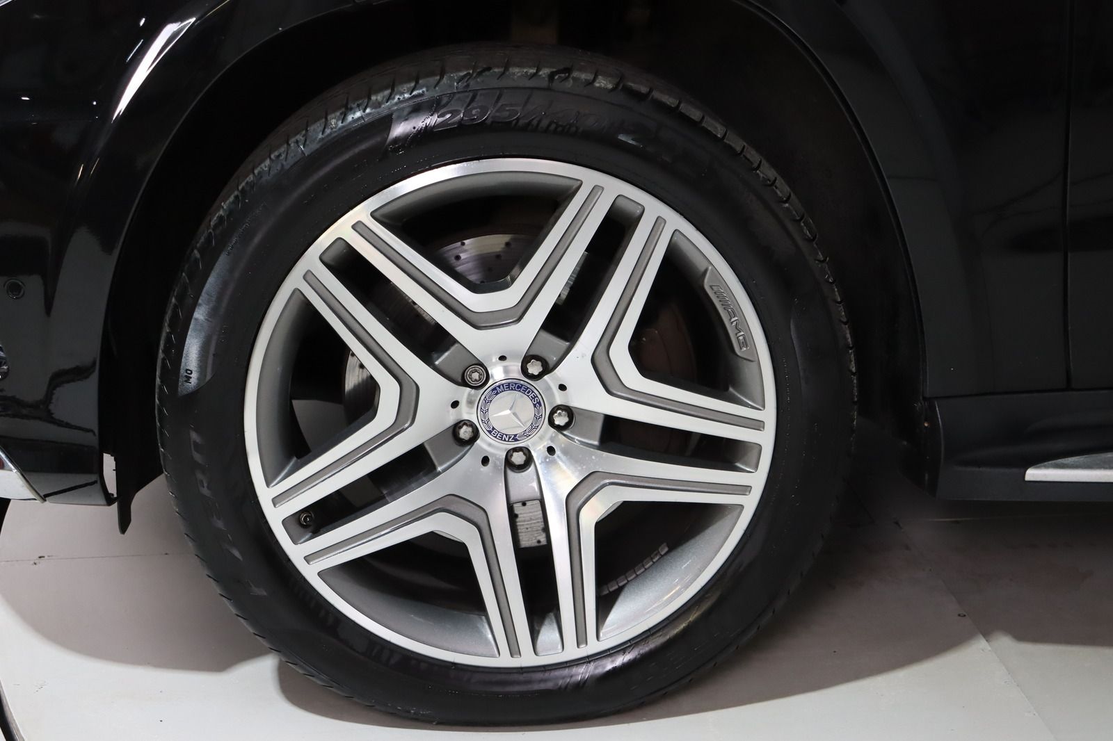 Fahrzeugabbildung Mercedes-Benz GL 350 d 4Matic DIS FOND Desingno Pano * 7. Sitz