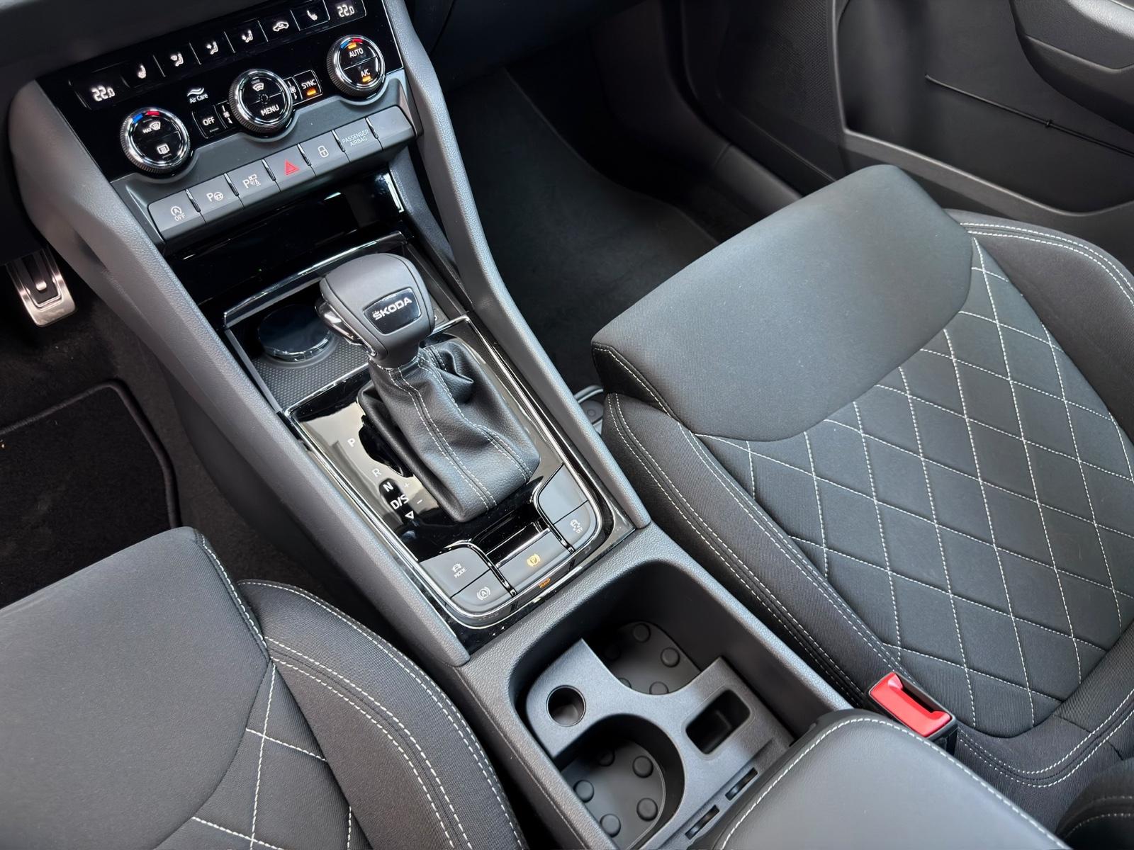 Skoda Karoq Sportline#5J.Gar#Matrix#360°#AHK#Navi#App