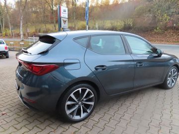 Fotografie 4 des Seat Leon FR 1.5 eTSi DSG LED Navi `18 Dynamic