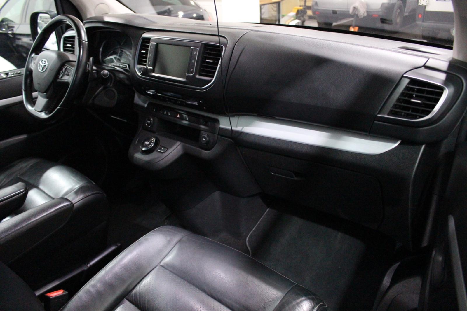 Toyota Proace Verso L2 Executive Motor Neu 15tKm AHK