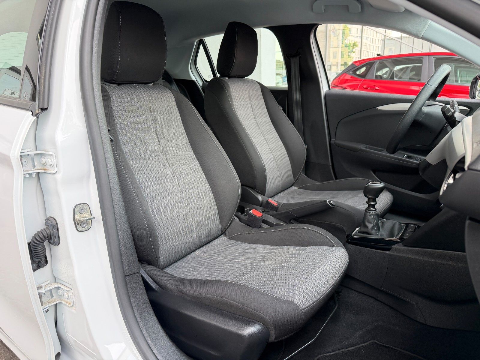 Fahrzeugabbildung Opel Corsa F Edition 100PS PDC/Tempomat!