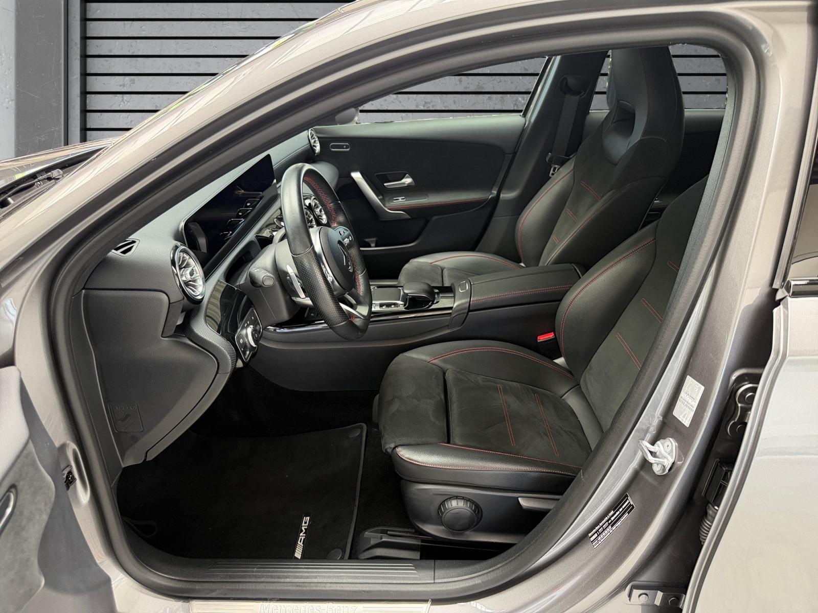 Mercedes-Benz A 220 AMG DCT+MBUX+MULTIBEAM+AKTIVPARK+KAMERA+19