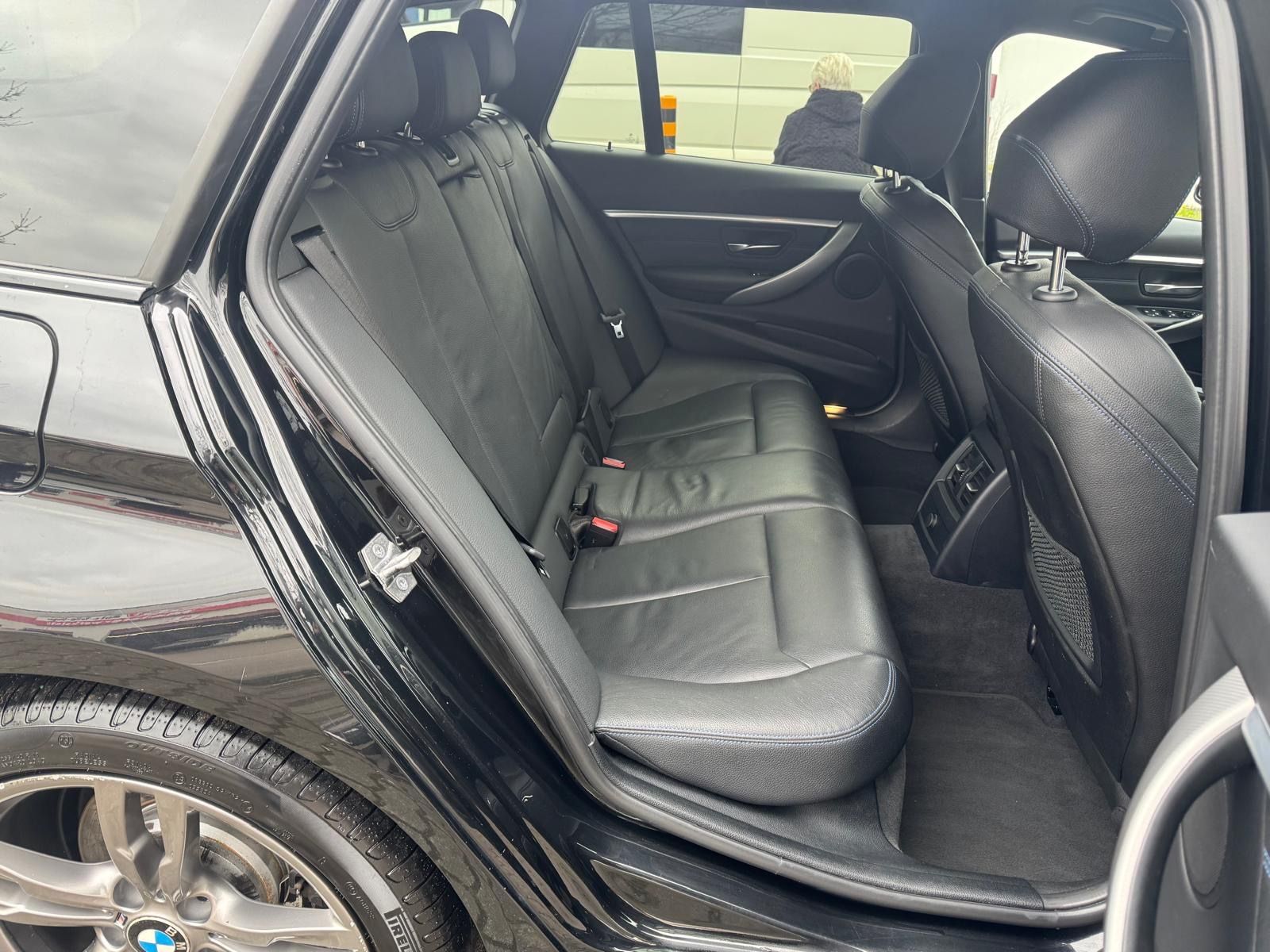 Fahrzeugabbildung BMW 330 3 Touring xDrive M Sport Shadow Line Leder