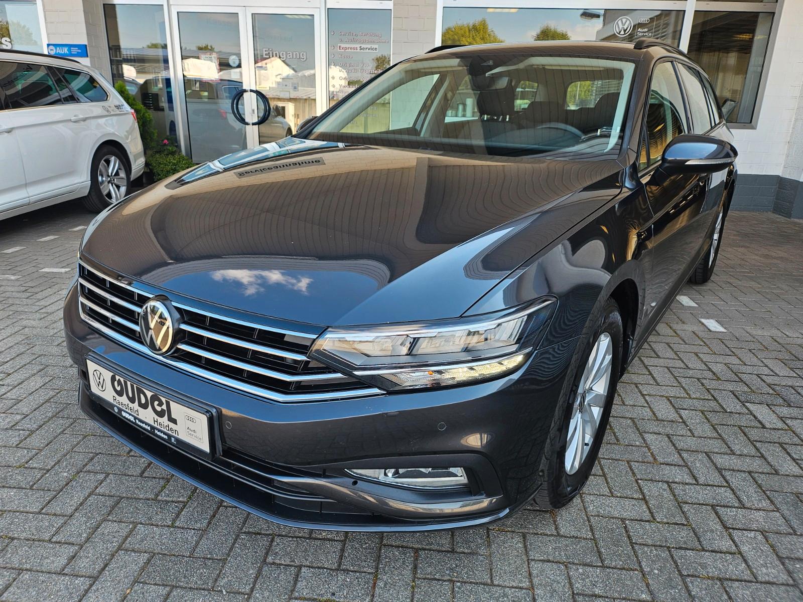 Volkswagen Passat Var. 2.0 TDI LED AHK Nav App LED
