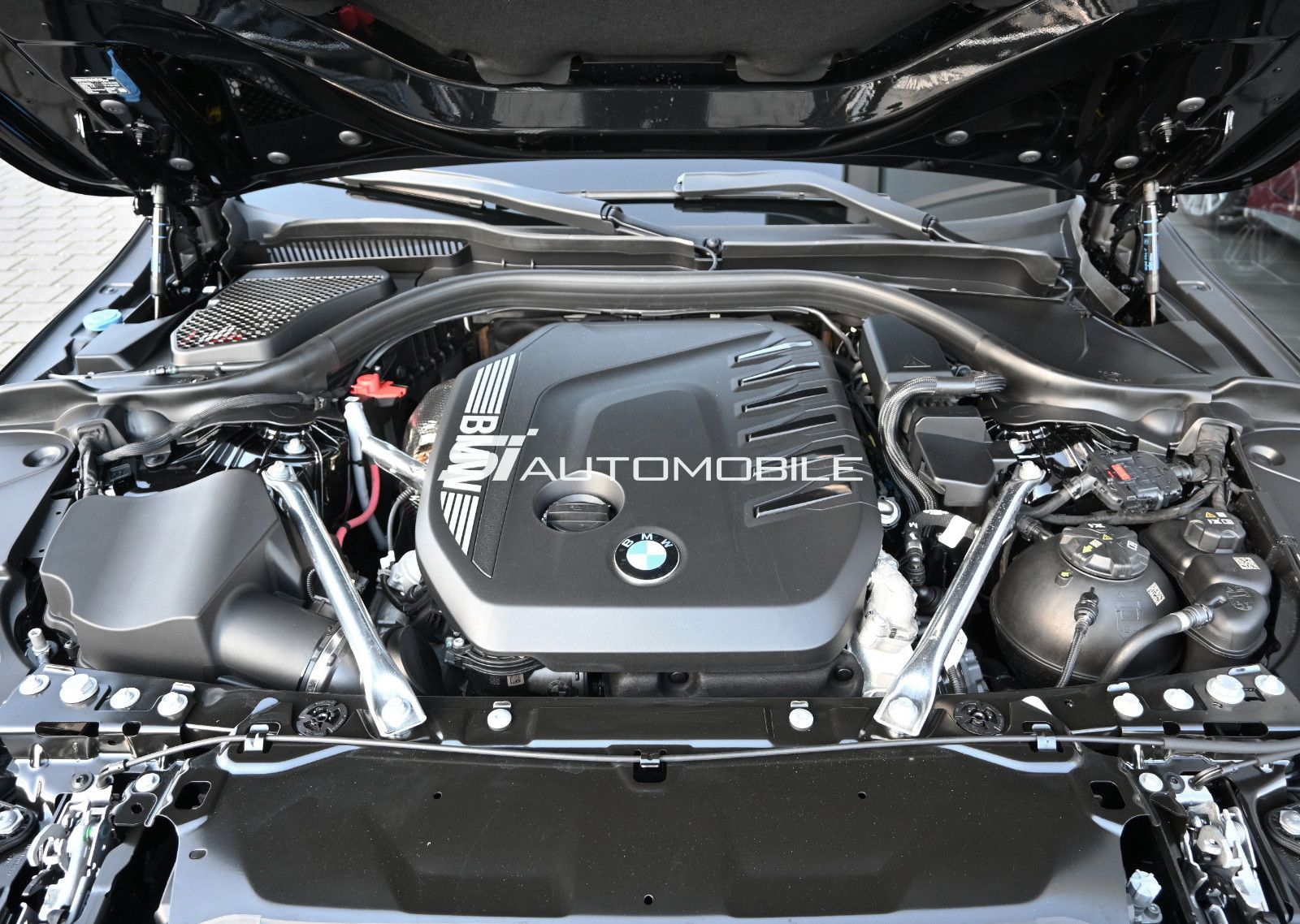 Fahrzeugabbildung BMW 540d xDrive Touring M-Sport °ACC°AHK°B&W°STANDHZ