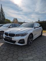 BMW G21 330e M-Sport PANO/H&K/Kamera/HUD 1.HAND - BMW 330 in Bremen