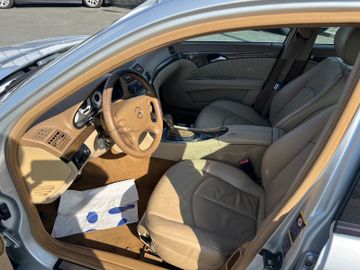 Mercedes E 320 - 12