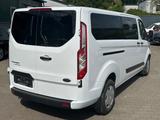 Ford Transit/Tourneo Custom 320 L2 Trend Lang 9 Sitze - Ford Transit Custom: L2 Trend