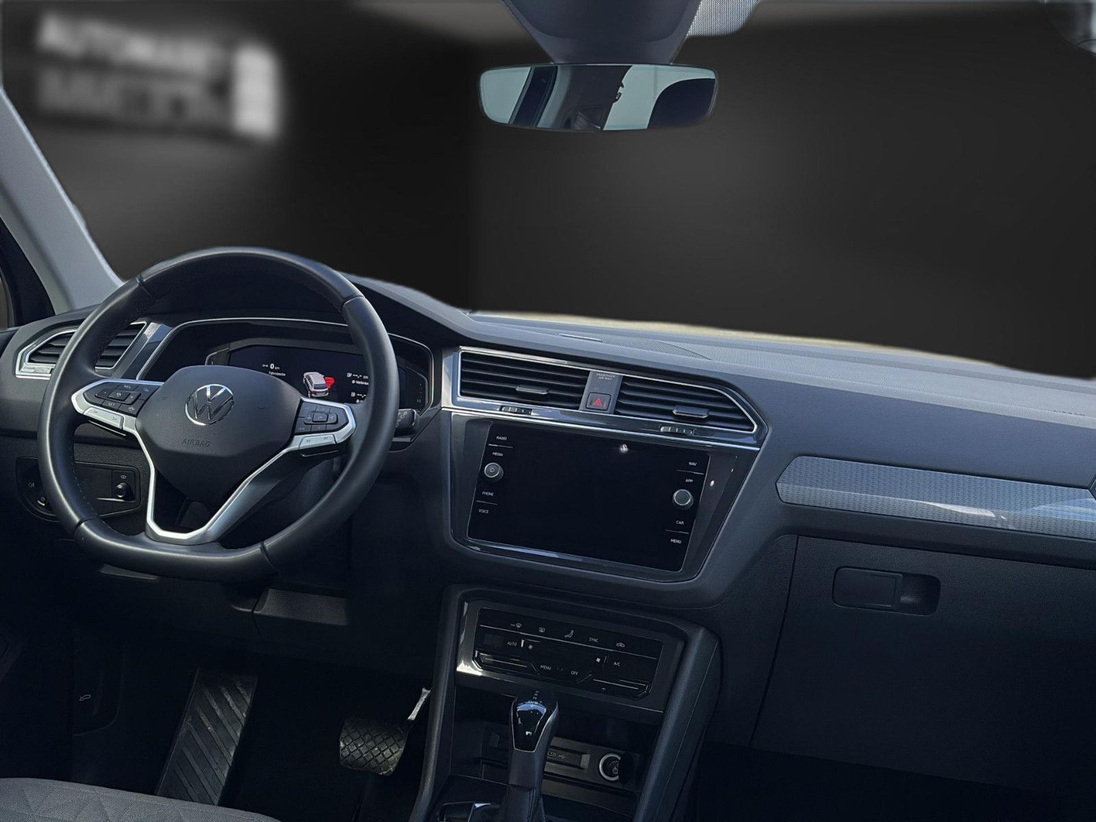 Volkswagen Tiguan Life eHybrid HUD*LED*Navi*Kamera*Cplay*17 foto 16