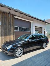 Mercedes-Benz 280 - Mercedes-Benz 280 mit Benzin-Antrieb: Leder, Kombi