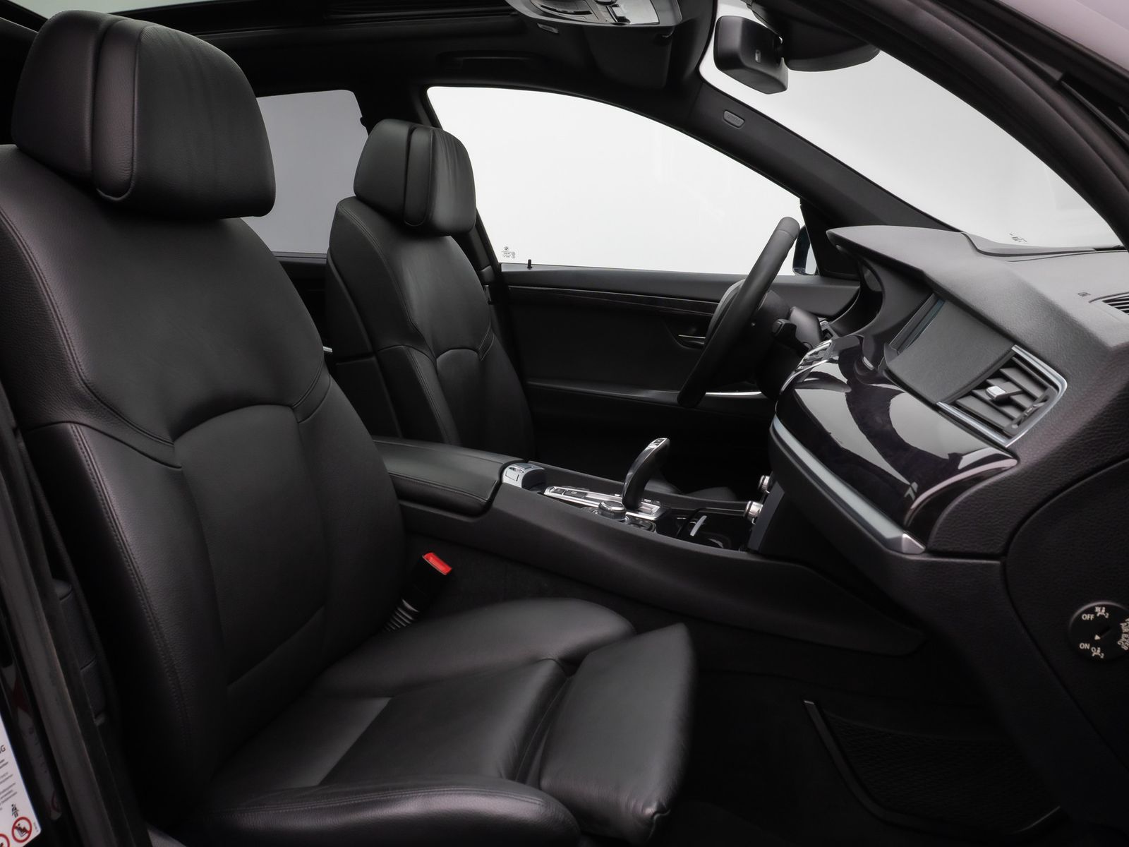 Fahrzeugabbildung BMW 535d Gran Turismo Panorama Kamera HUD HiFi Xenon