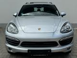 Porsche CAYENNE S 4.8l V8~SCHIEBEDACH~BOSE~AHK~KETTE NEU - gebrauchte Porsche Cayenne aus dem Jahr 2010