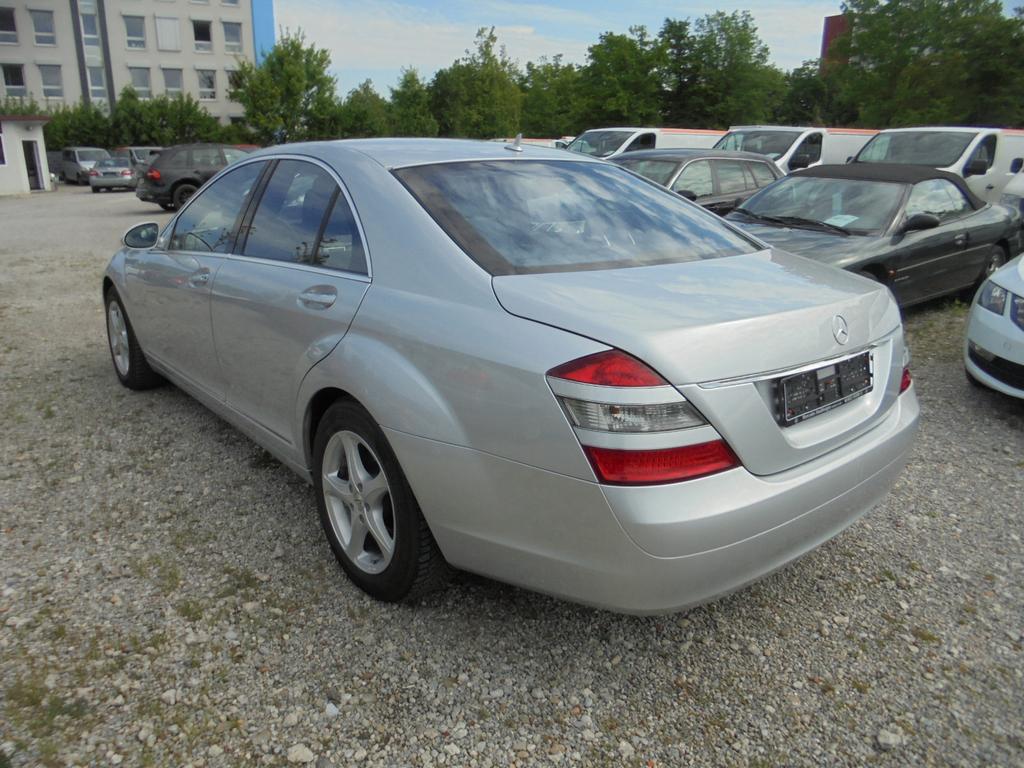 Mercedes-Benz S 500