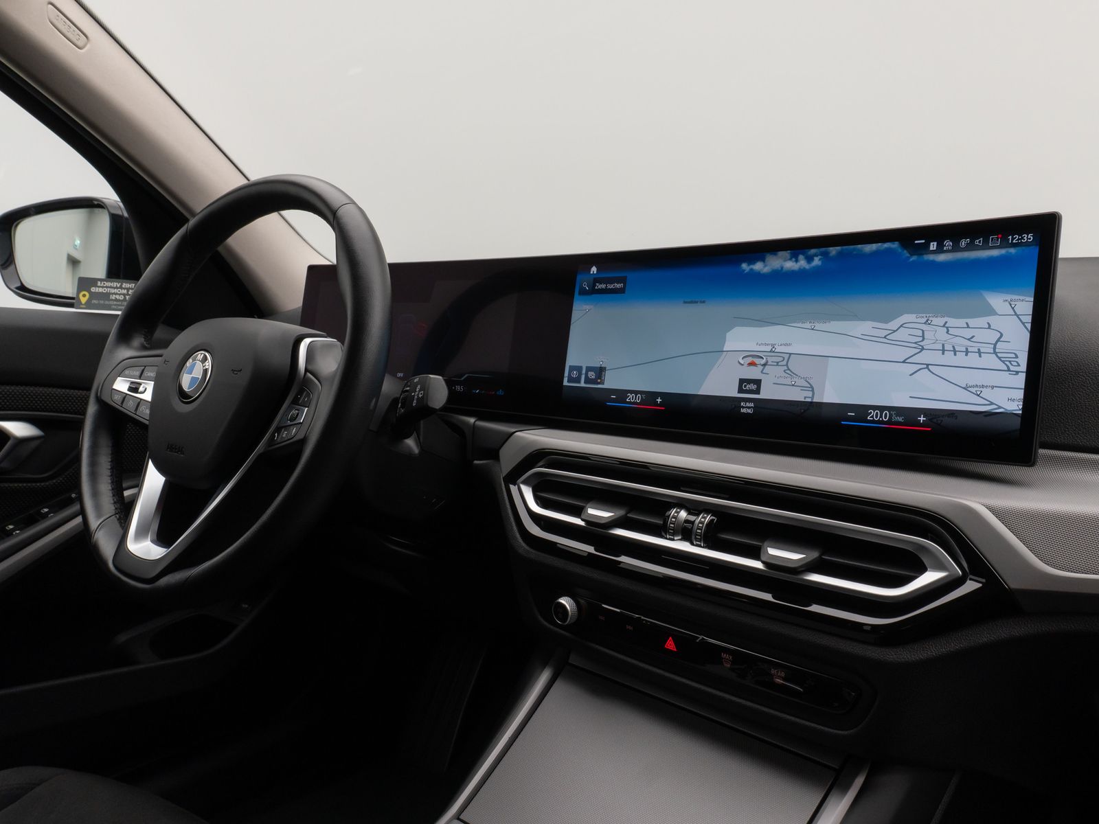 Fahrzeugabbildung BMW 318i DAB PDC Widscreen Geschwindigkeitsreg LED