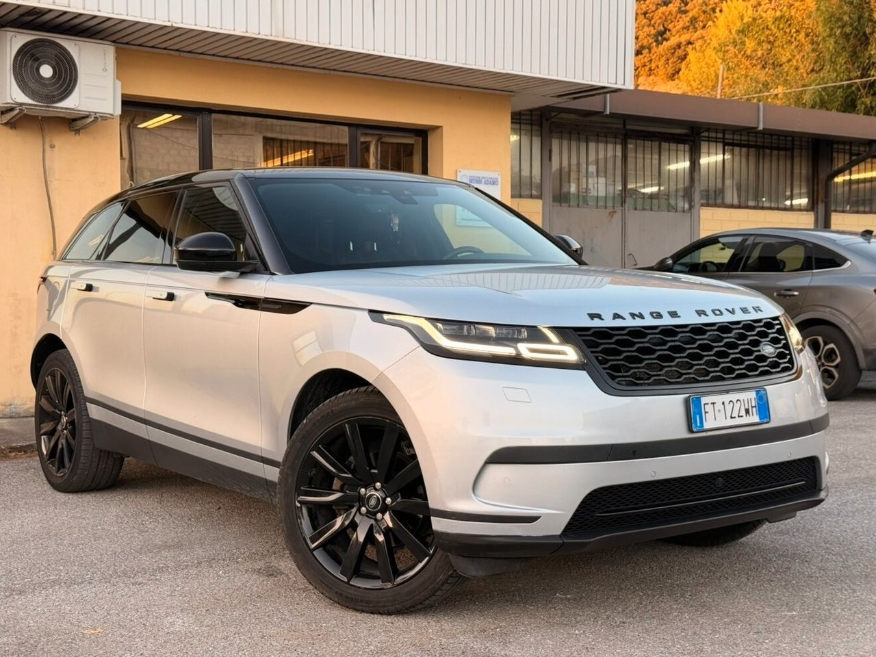 Land Rover Range Velar 2.0D I4 240 CV R-Dynamic  imagem 3