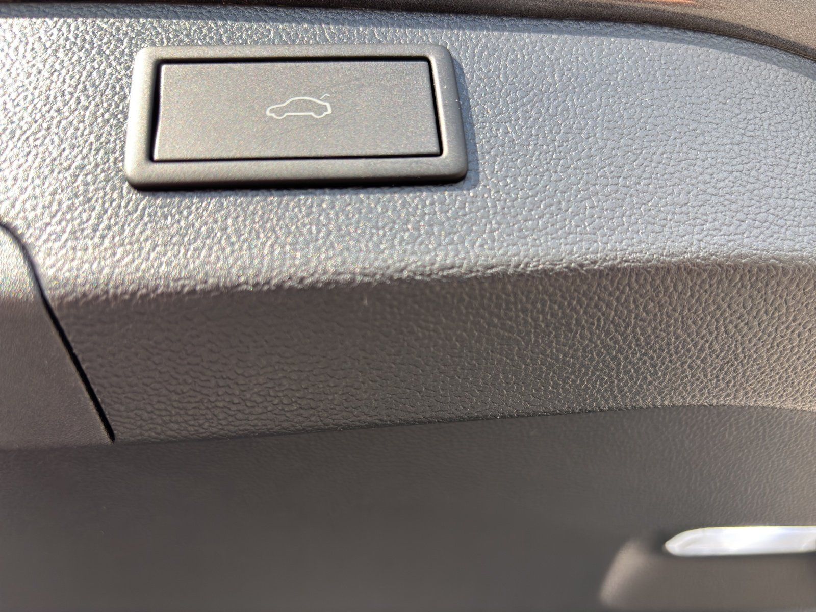Fahrzeugabbildung SKODA Superb Combi L&K 1,5 TSI iV 150 kW DSG